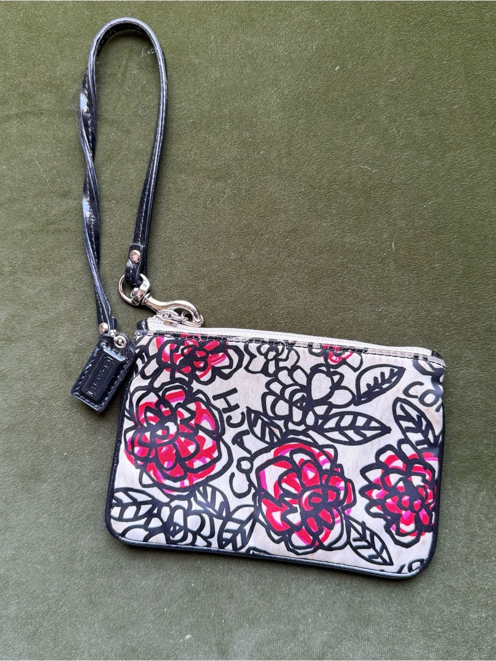 Y2K Vintage Graffiti Poppy Coach Wristlet , Size OS, EUC